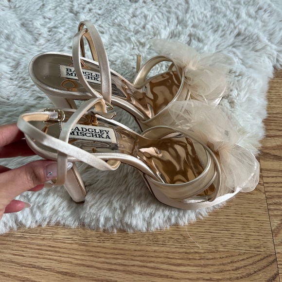 Badgley Mischka platform heels - Picture 3 of 6